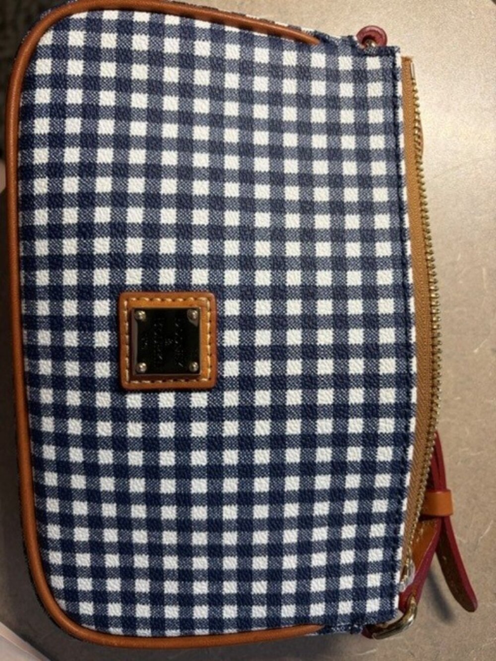 Cute Dooney & Bourke bag